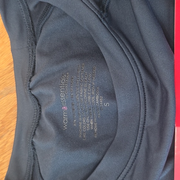 Cuddl Duds Crewneck Longsleeved Shirt - Picture 3 of 3